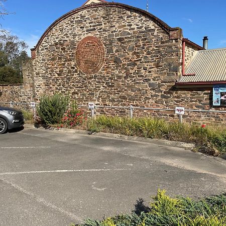 Gasworks B&B Cottages 斯特拉萨尔宾 外观 照片