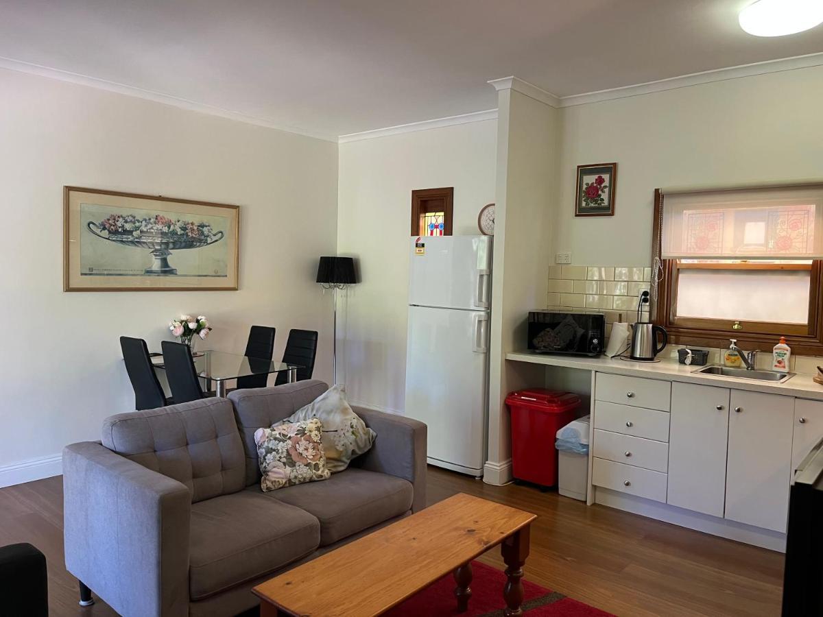 Gasworks B&B Cottages 斯特拉萨尔宾 外观 照片
