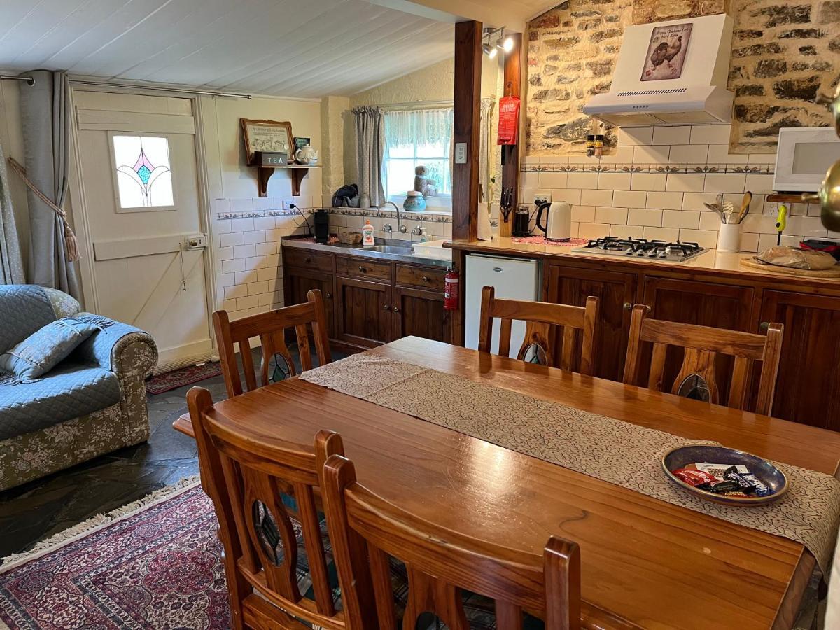 Gasworks B&B Cottages 斯特拉萨尔宾 外观 照片