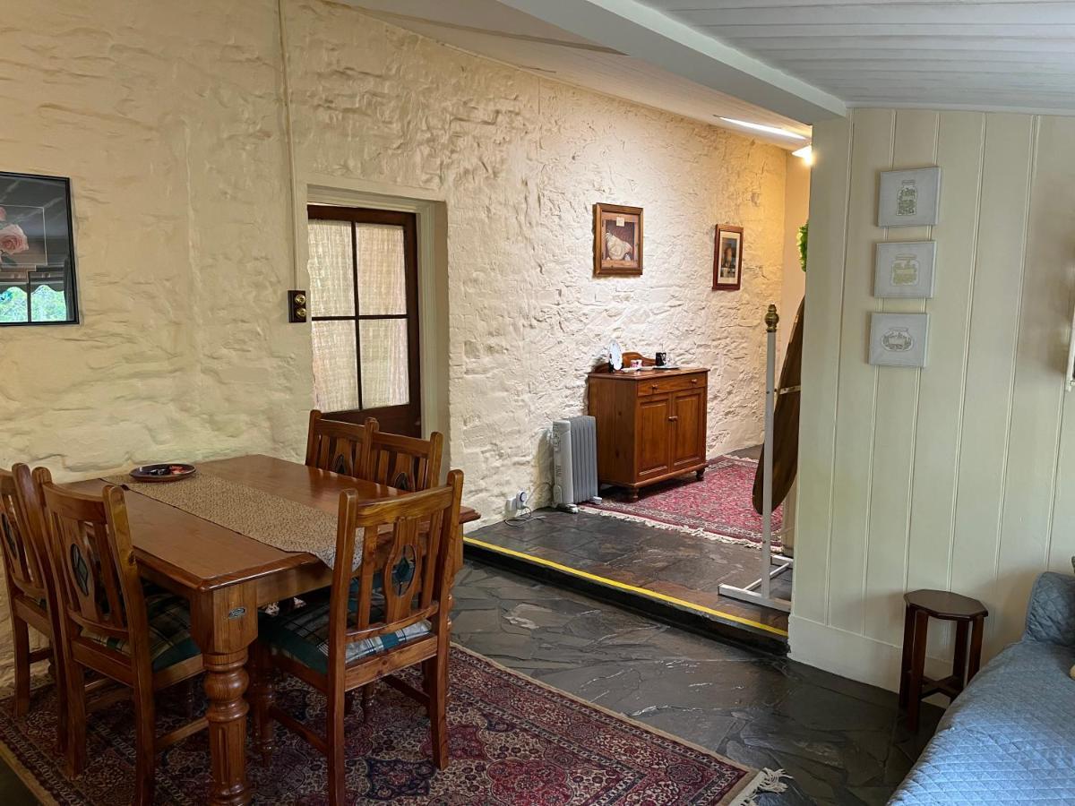 Gasworks B&B Cottages 斯特拉萨尔宾 外观 照片