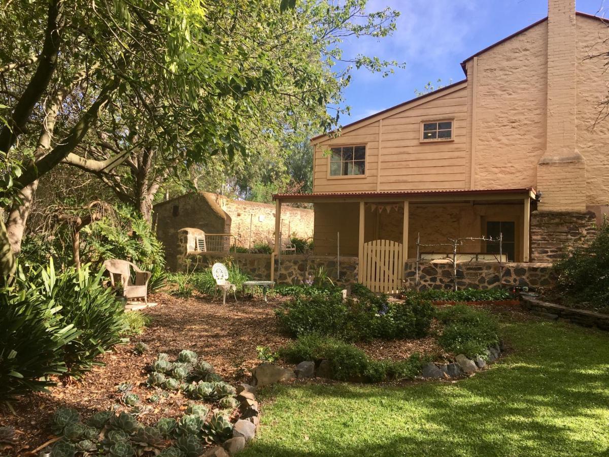 Gasworks B&B Cottages 斯特拉萨尔宾 外观 照片