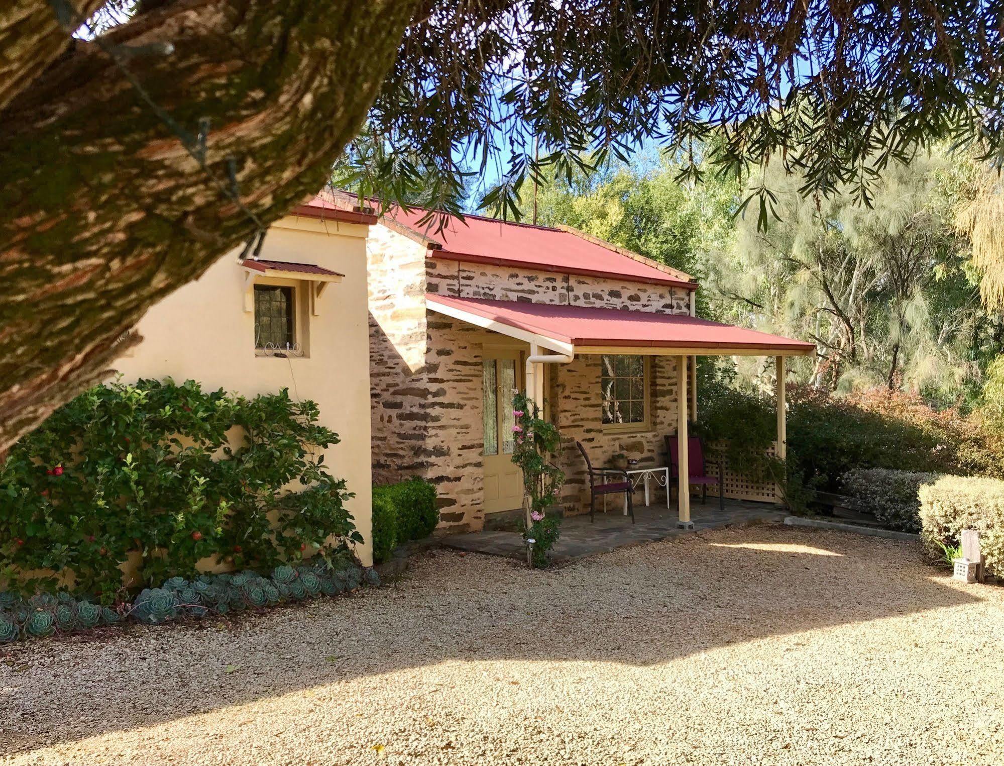 Gasworks B&B Cottages 斯特拉萨尔宾 外观 照片